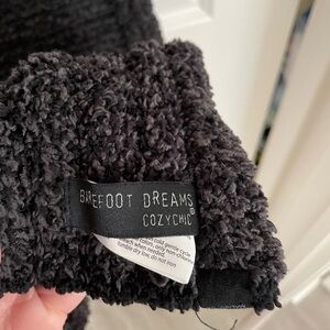 Barefoot Dreams CozyChic Black Scarf